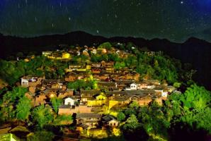 Nuodeng Bai Village